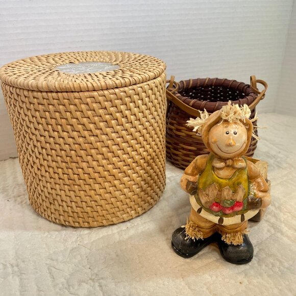 Set Of 2 Rustic Woven Baskets & Scarecrow Planter Figurine with Wagon - Handcraf - Picture 2 of 16